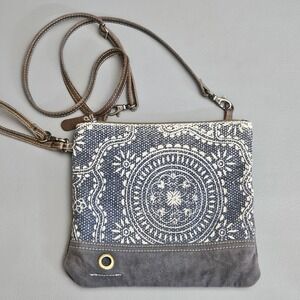 Myra Bag Sapphire Gray Canvas Leather Crossbody Wristlet Strap Boho